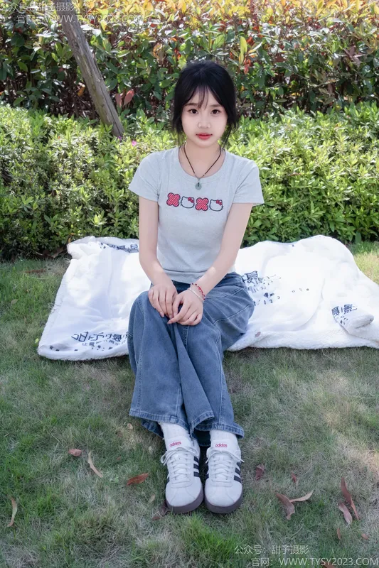 甜予摄影 No.194 小橙子-板鞋、白棉袜、裸足 - 甜予摄影